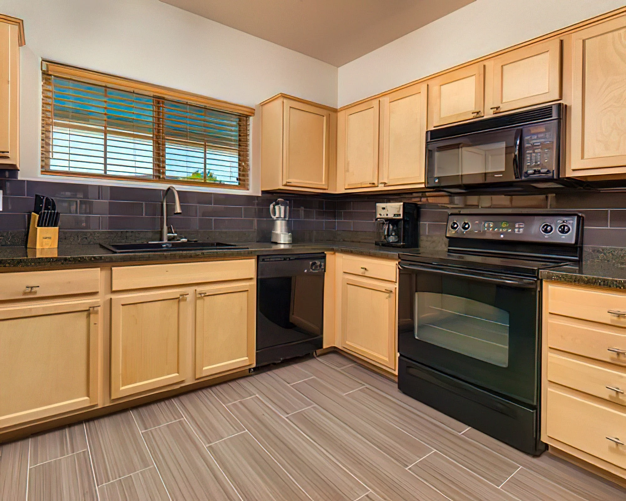 Thumbnail 12